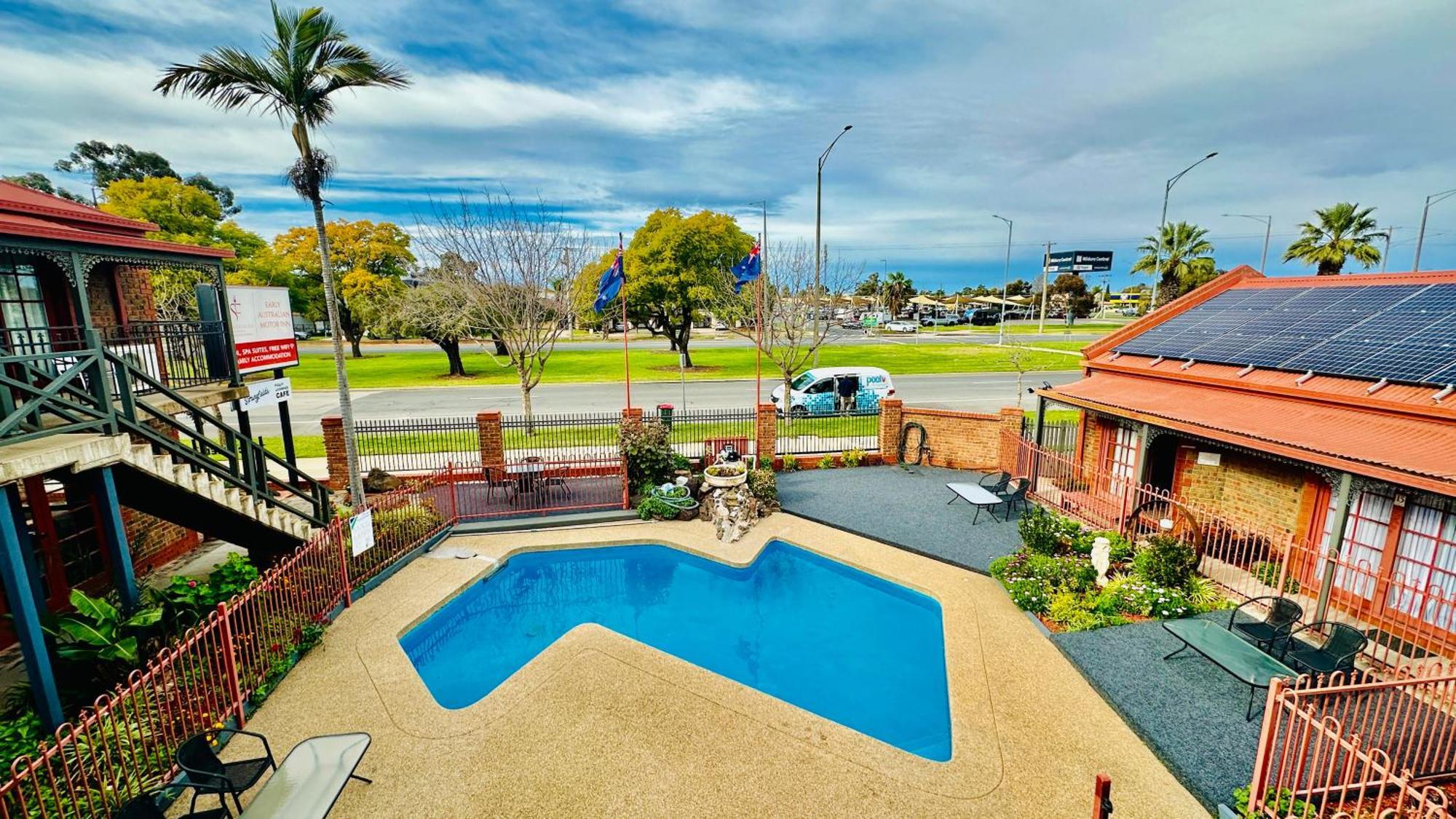 Early Australian Motor Inn Mildura Buitenkant foto